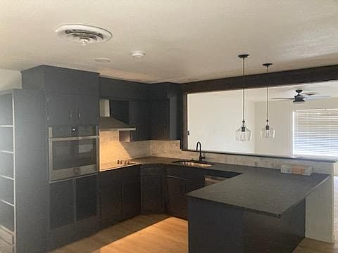 3rd image of 1401 Nueces St