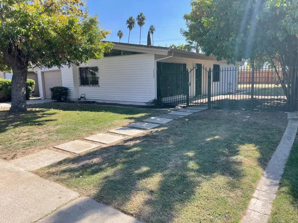 2304 Del Rio Dr, Stockton, CA 95204