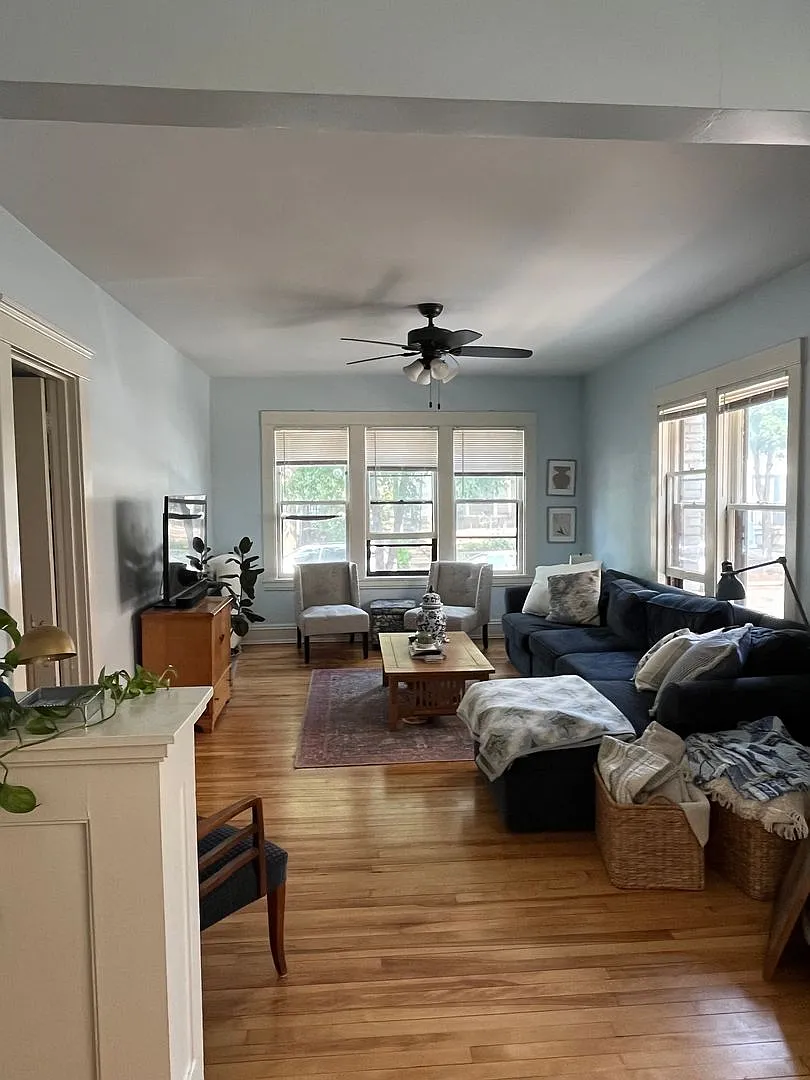 2409 Fremont Ave S — Photo 1