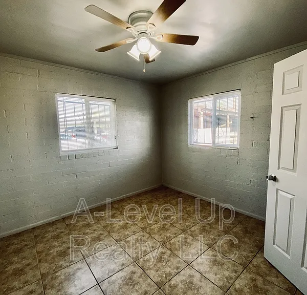 2302 E Monterey Vis — Photo 12