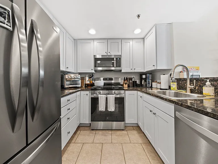 920 Jefferson St #502 — Photo 5
