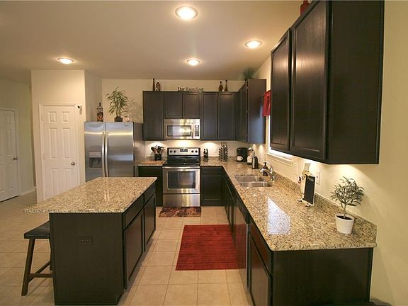 3rd image of 7756 Berrenda Dr