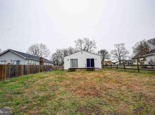 7606 Paradise Beach Rd, Pasadena, MD 21122