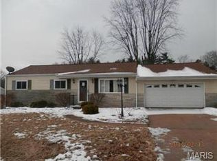 162 Bertrand Dr, Saint Louis, MO