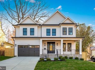 2604 Ross Rd, Chevy Chase, MD 20815