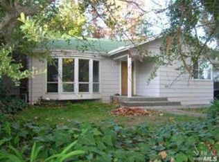 1115 Hexem Ave, Santa Rosa, CA 95404