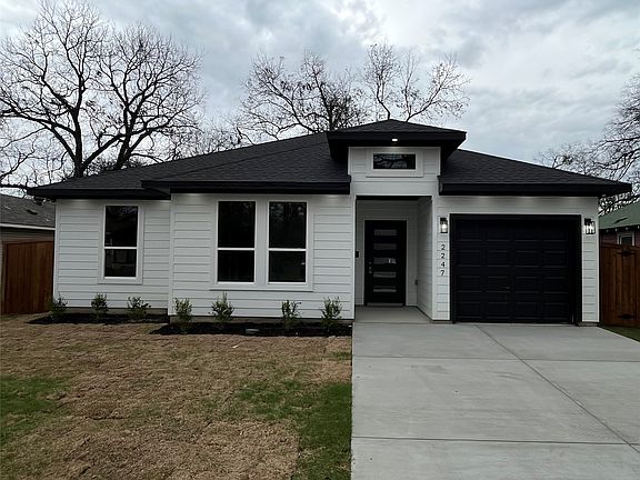 2nd image of 2247 Garden Dr