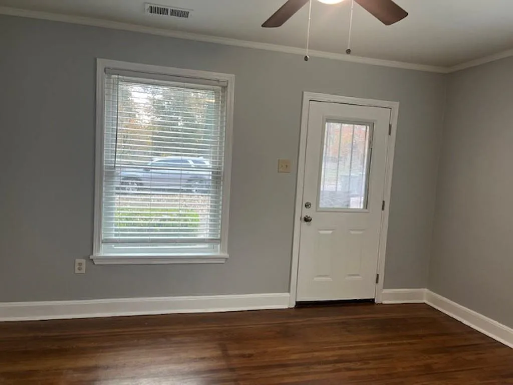 Building Photo - 3764 Carnes Ave