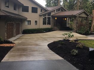 282 Buck Loop Rd, Sequim, WA 98382