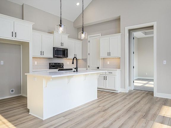 5th image of 3409 N 129th St