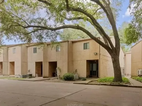 4345 Carter Creek Pkwy, Bryan, TX