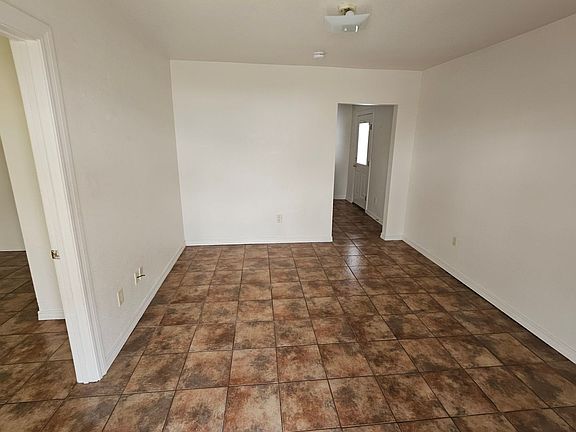 2nd image of 200 S Boulder Ave APT 1