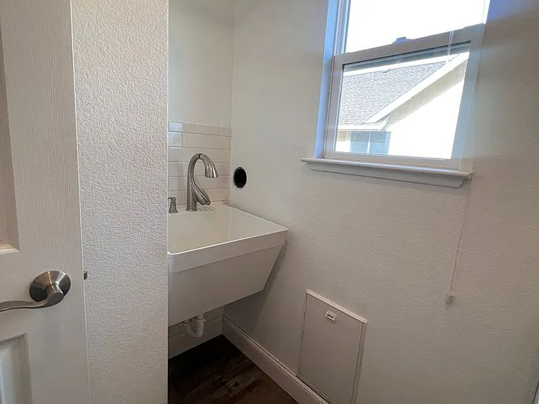 1692 Lantana Dr — Photo 18