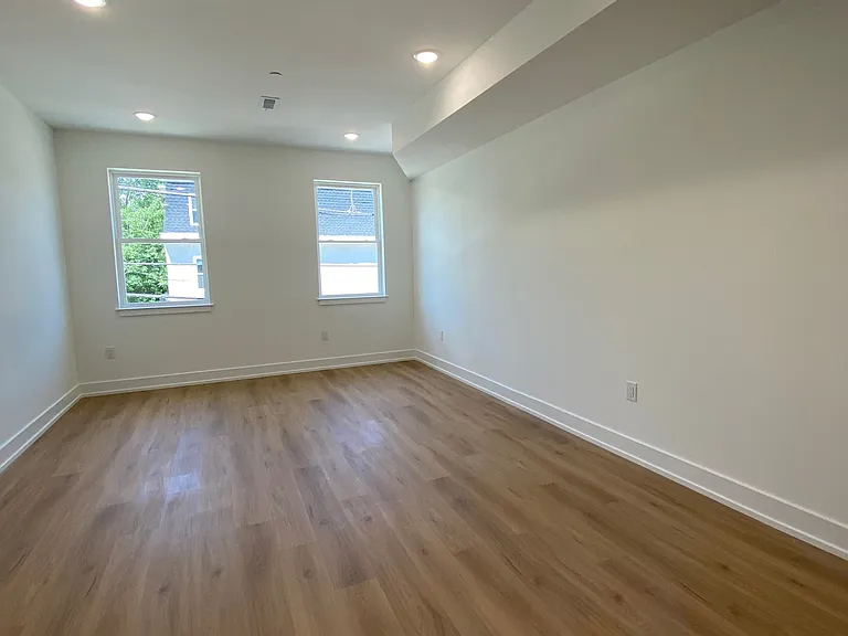 4202 Fairmount Ave #2 — Photo 7