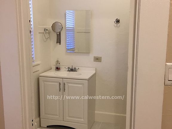 5th image of 330 N 4th St Unit 1