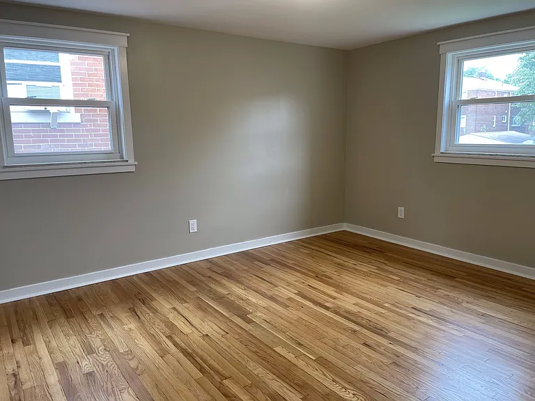 1332 Hawthorne St — Photo 12