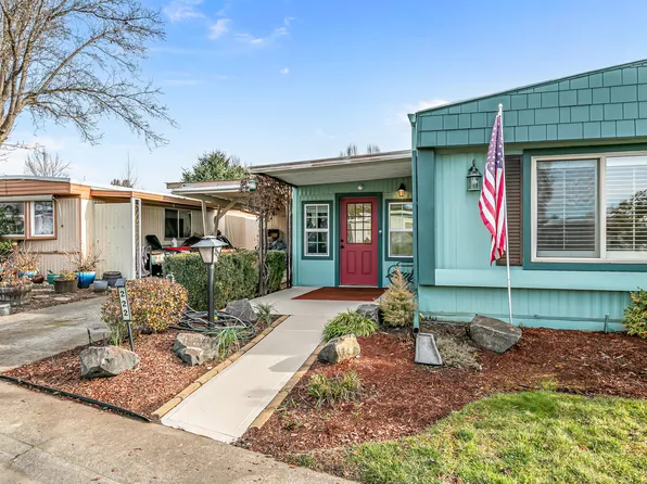 2252 Table Rock Rd Space 222, Medford, OR 97501