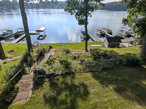 5th image of 58310 E Clear Lake Rd