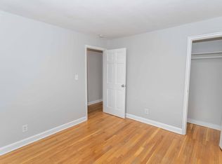 229 S Quaker Ln APT 6, West Hartford, CT 06119