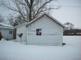 1130 Harrison St, Walkerton, IN 46574