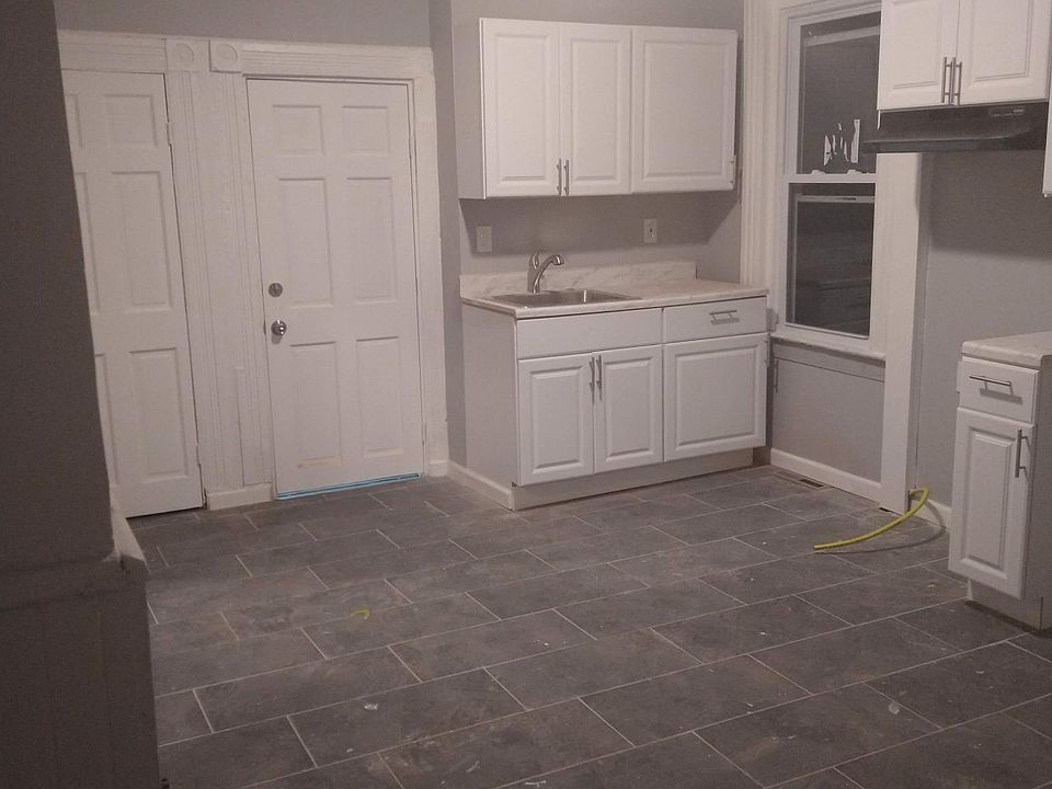 1st image of 11 Winthrop Ave Unit 1
