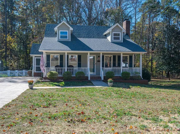 4572 Huntington Dr, Gastonia, NC 28056