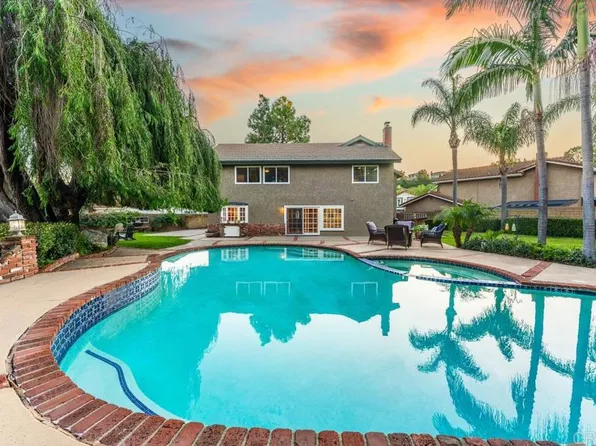 910 S Amherst Cir, Anaheim, CA 92807