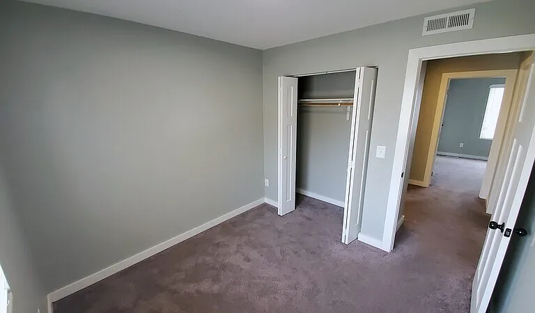 454 N 18th Ave — Photo 21