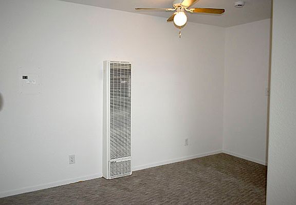 5th image of 405 Hichborn St