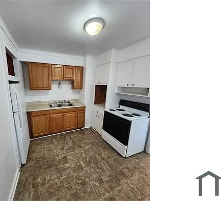 711 Washtenaw Rd #1 — Photo 4