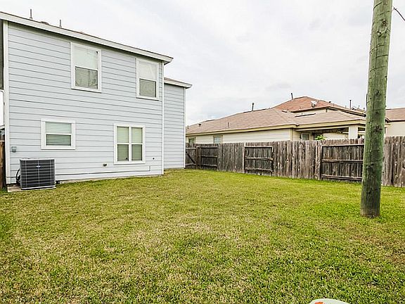 4th image of 530 Silky Leaf Dr