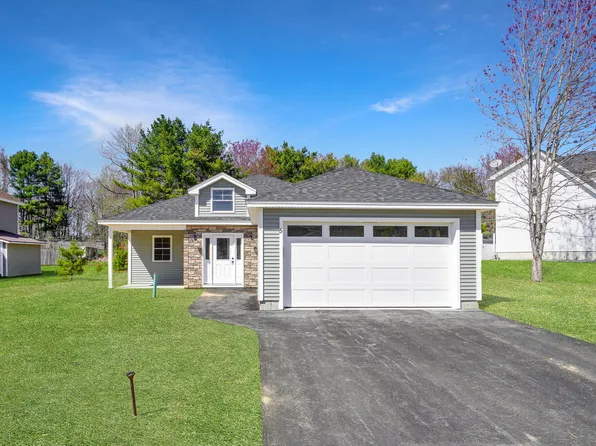 5 Country Drive, Old Orchard Beach, ME 04064