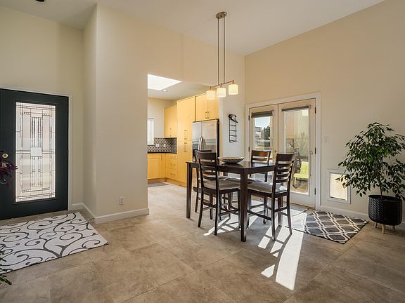 5th image of 5615 Bosque Vista Dr NE