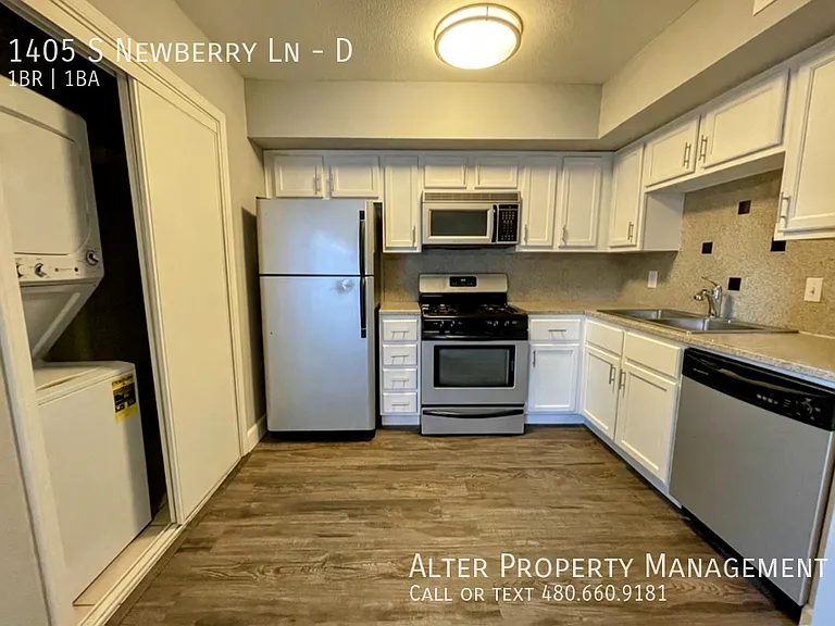 1405 S Newberry Ln #D — Photo 2