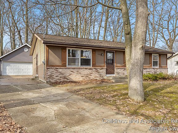 3rd image of 4287 Trojan Dr SW