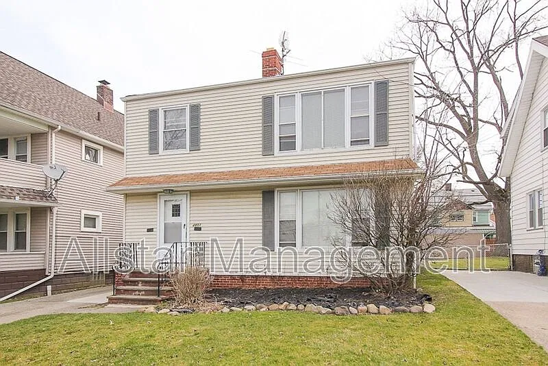2 bed, 1.0 bath, 1064 sqft, $870 — Photo 3