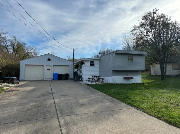 135 Brent Ave, Erie, PA 16509