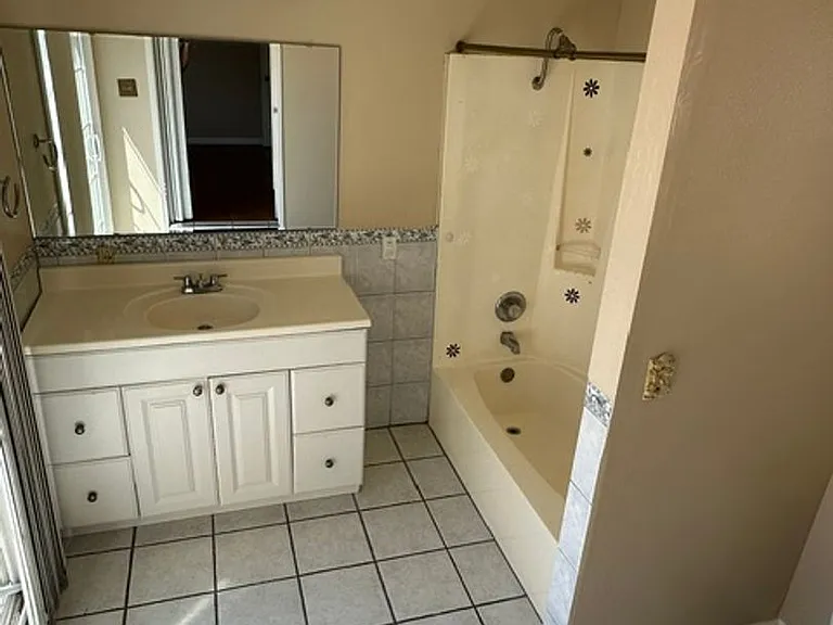 1243 Summit Dr — Photo 8