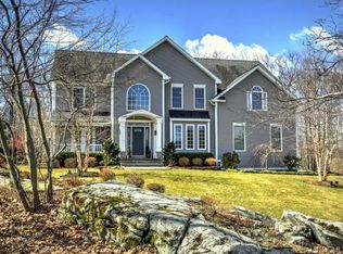 23 Chadwick Ct, Monroe, CT 06468