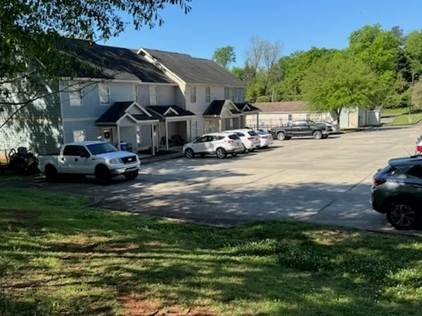 650 W Thomas St, Milledgeville, GA 31061