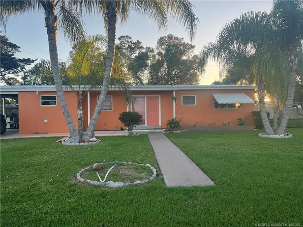 250 W Aldea St, Port Saint Lucie, FL 34952