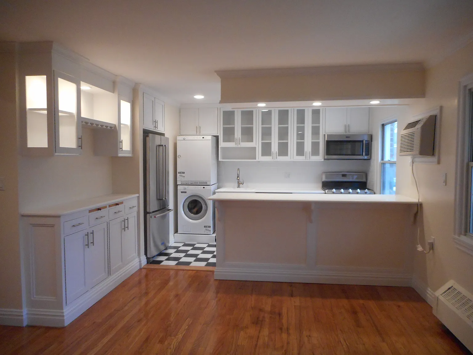 Westfield Manor — Photo 2