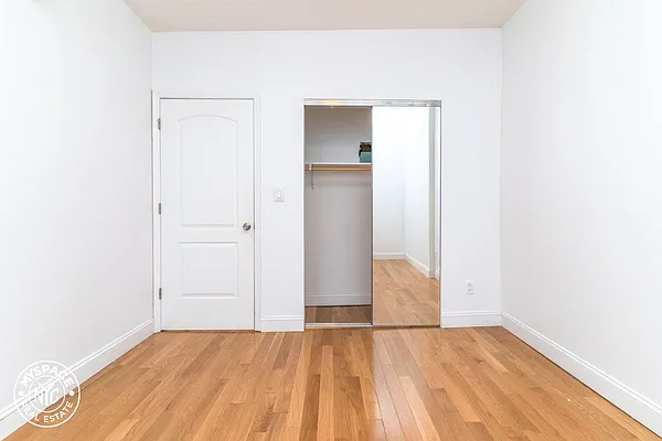 Rented by MySpaceNYC | media 8