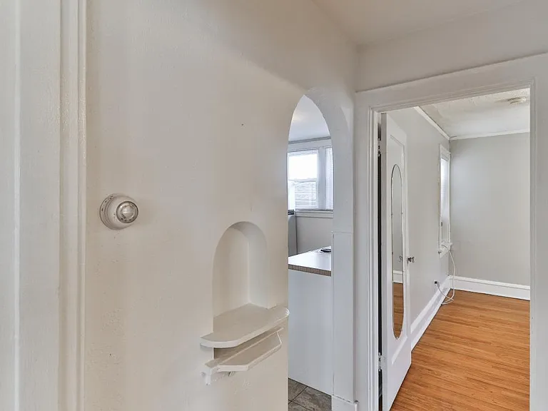 1401 Woodland Dr — Photo 8
