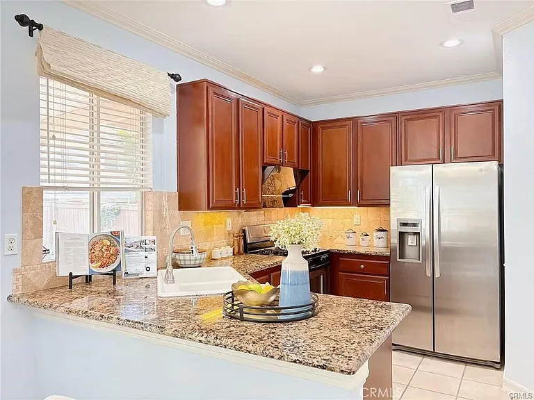 11853 Saybrook Dr — Photo 5