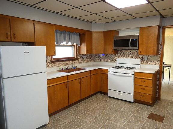 5th image of 8376 E Baldwin Ave