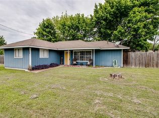 108 W Williams St, Ennis, TX 75119