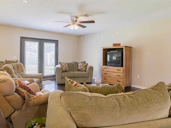 4th image of 4600 Pebble Creek Dr