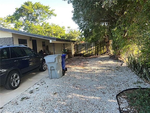 5th image of 2650 NW 9th Court