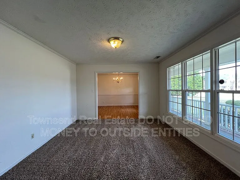 121 Bugle Call Dr — Photo 3
